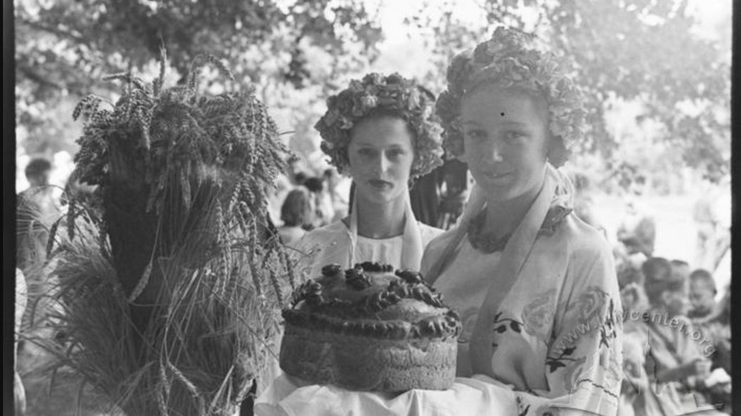 Покровськ у історичних фотографіях Миколи Білоконя — унікальні кадри міста